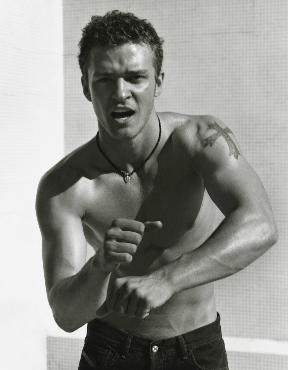 Justin timberlake shirtless